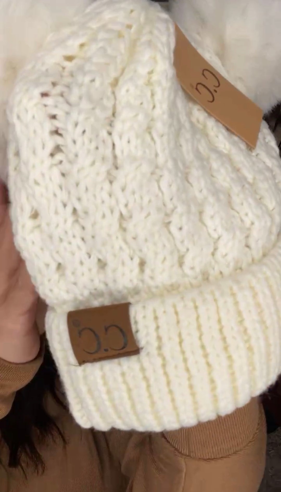 Gorro Beige Doble Mota Tejido (#170)
