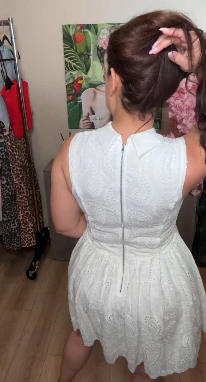 Vestido Blanco Eyelet Efecto Doble Boton Corcho Mini (#130)