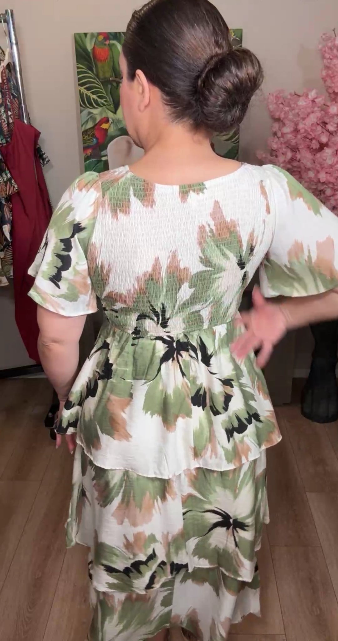 vestido olivo y beige tropical olanes midi (#143)