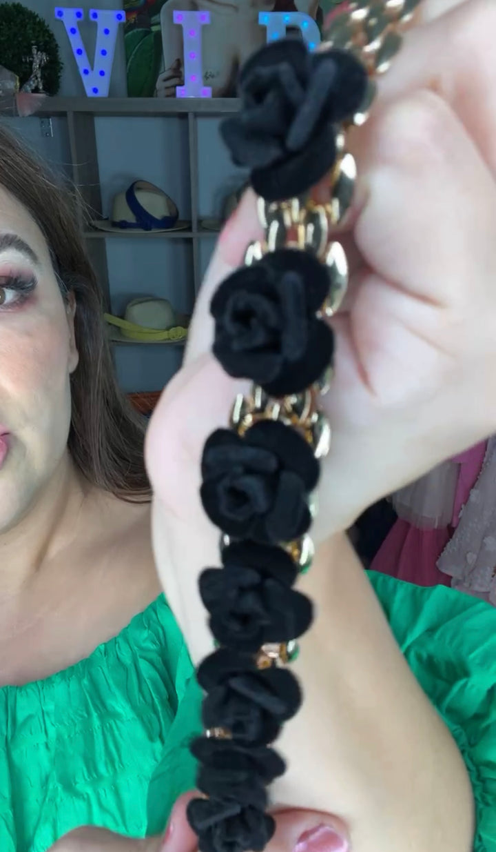 Collar Dorado Flor Negra Velver 3D Chocker (#140)