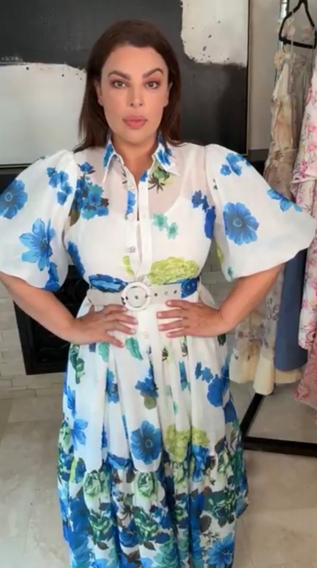 Vestido blanco flores azul y verde maxi princesa (