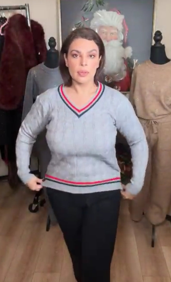 Sweater gris de lana estilo preppy tejido cable (#157)