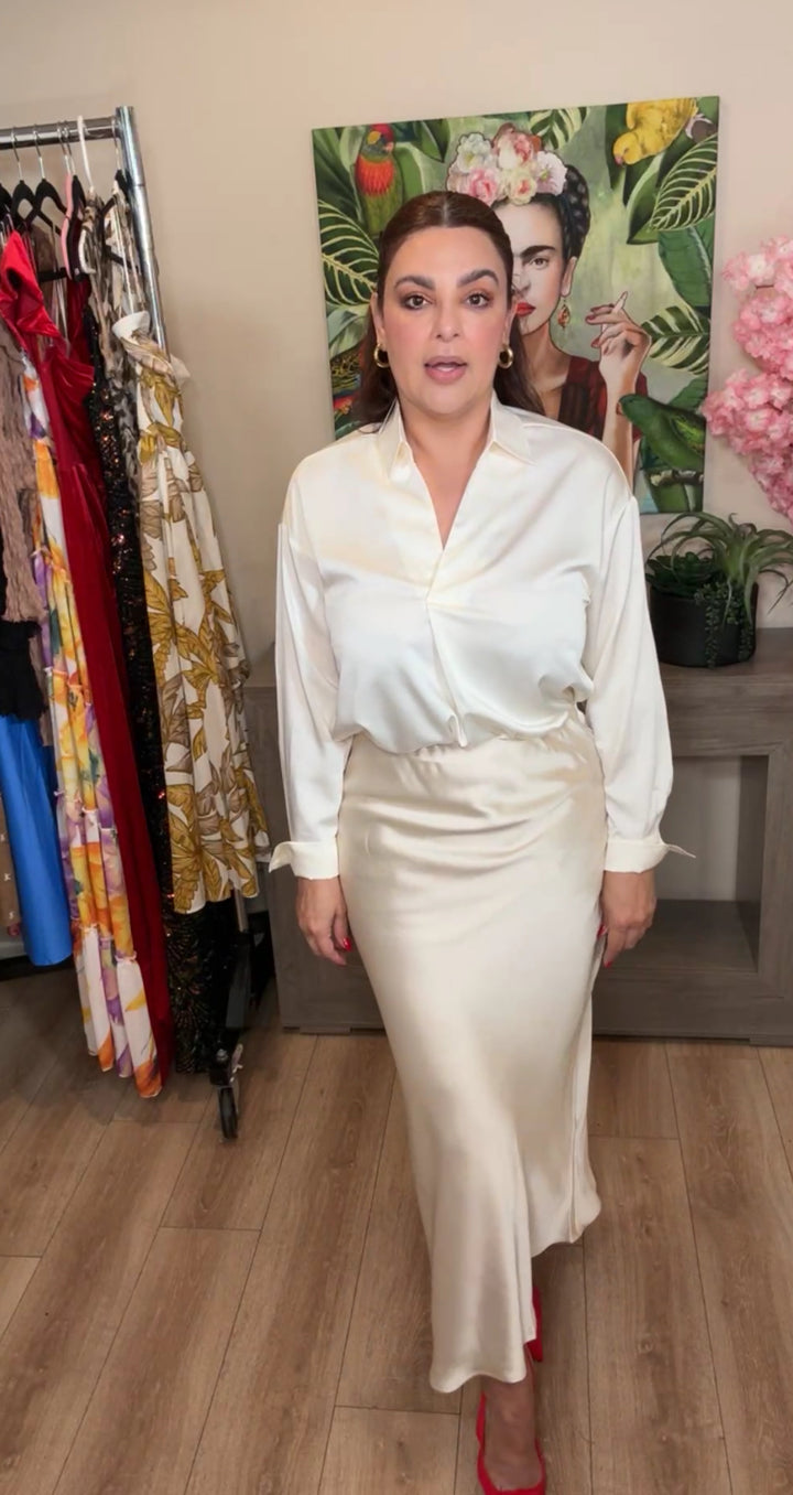 Falda Beige Satinada Maxi Con Fondo (#145)