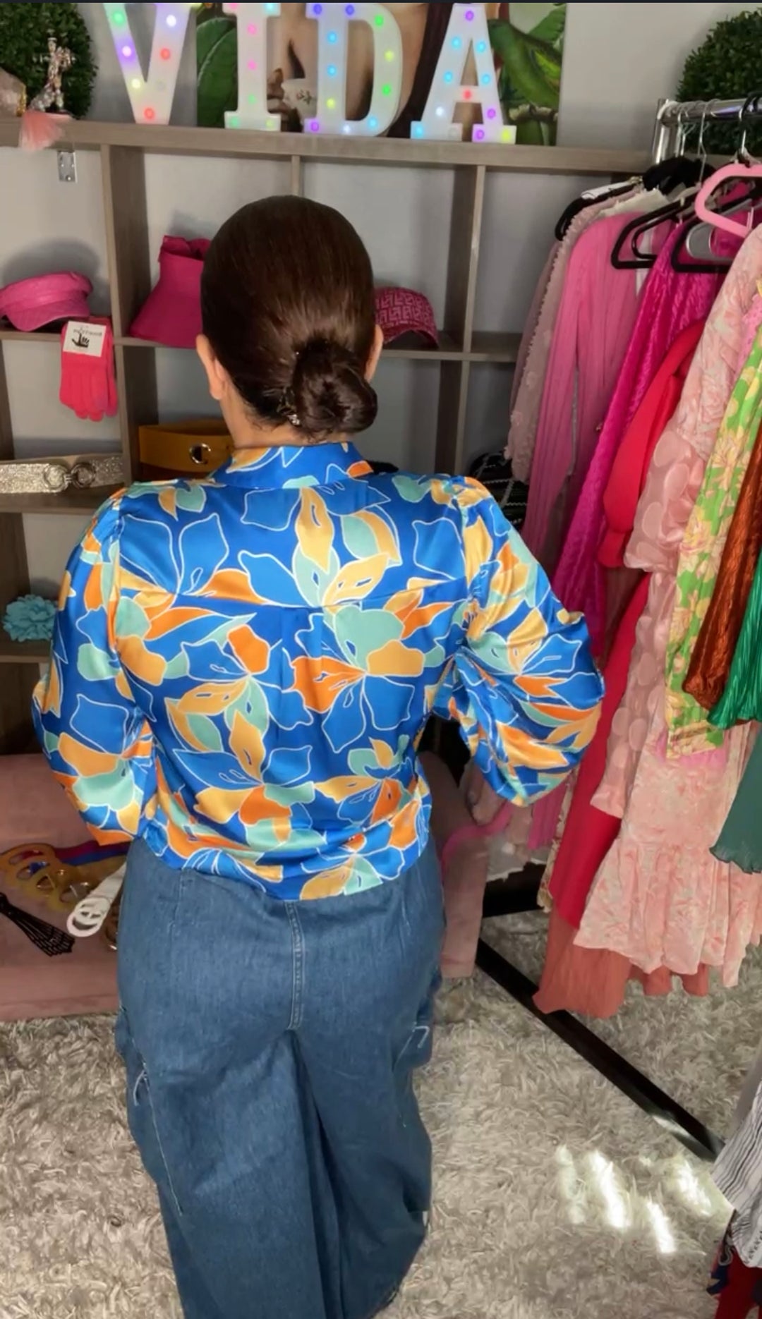 Blusa Azul Flor Turqueza y Naranja Abotonado Satin (#129)