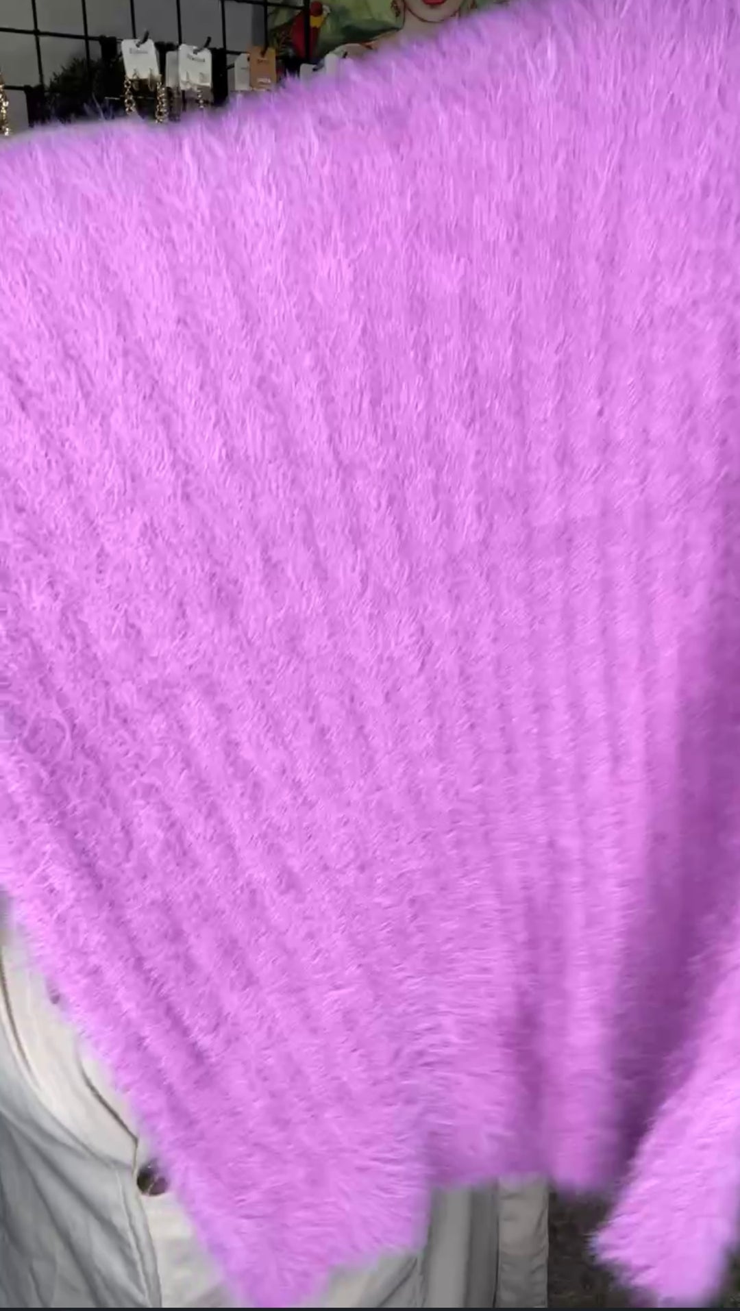 Sweater Lavanda Furry Manga Corta (#166)
