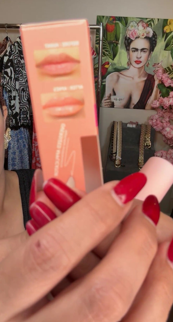 Lipstick Charmed Plumper Oil (#144)