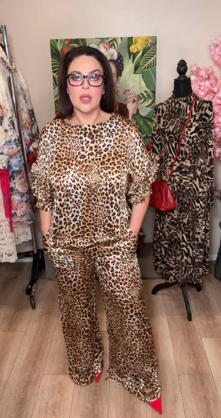 set leopardo pantalón y blusa manga olanes tela ultra fresca (#121)