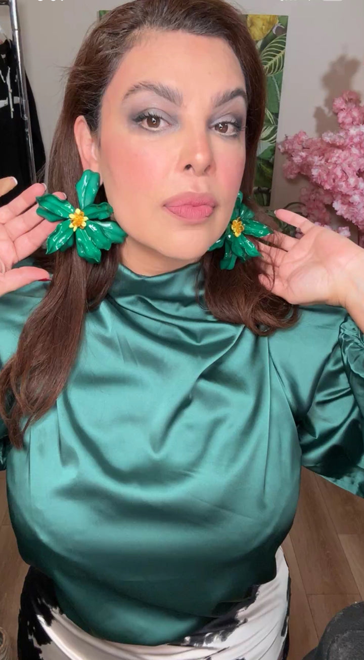 Arete verde flor XL acabado glossy (#117)