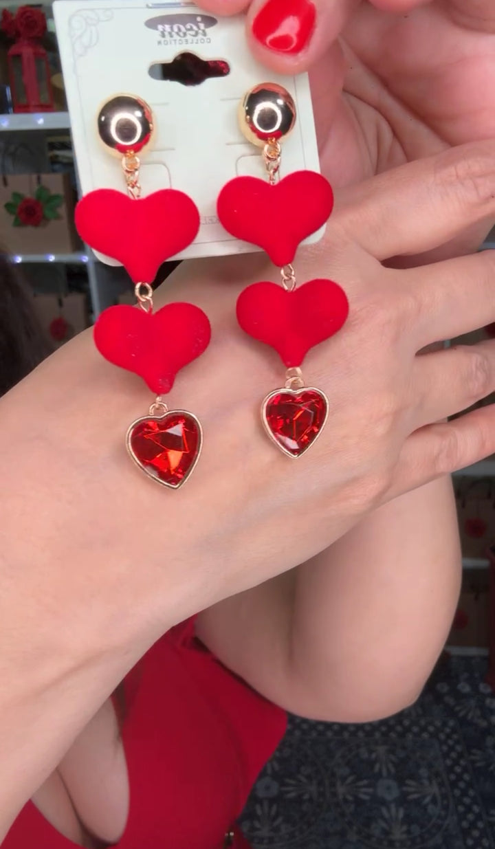 Arete Dorado Corazones Rojo Colgante (#106)