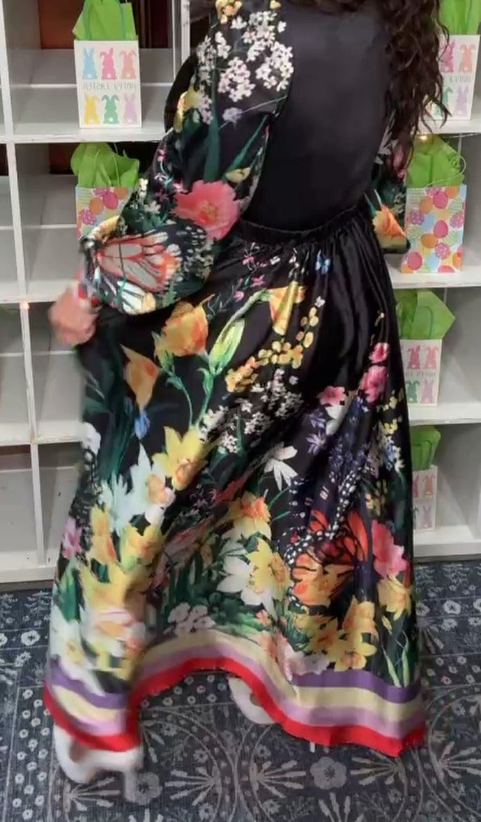 Vestido Latiste Negro Falda Plizada Floral (#149)
