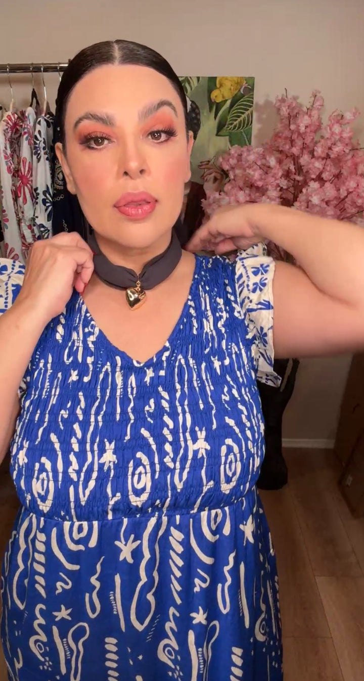 Collar negro tela corazón dorado (#129)