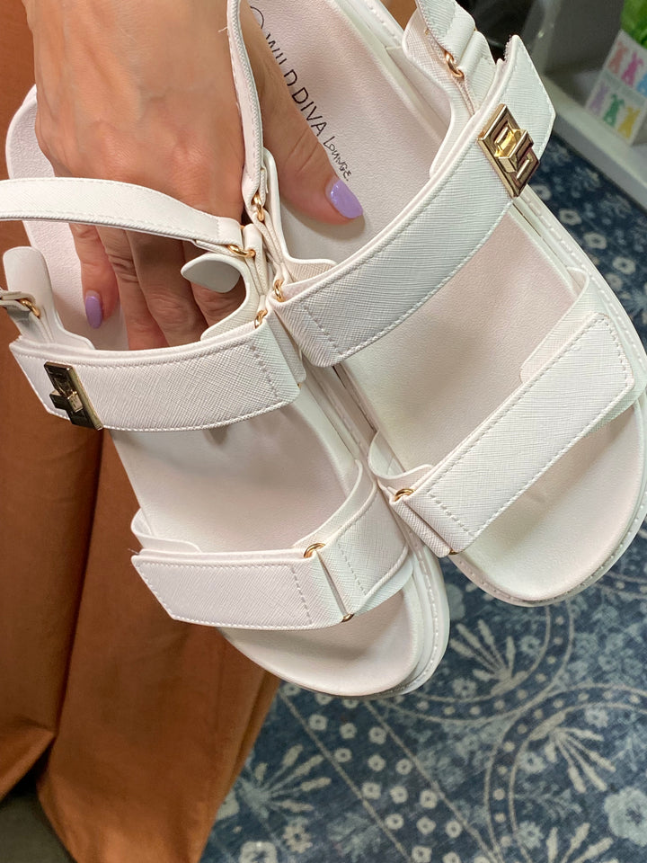 Sandalia Beige Aplicacion Dorado (#179)
