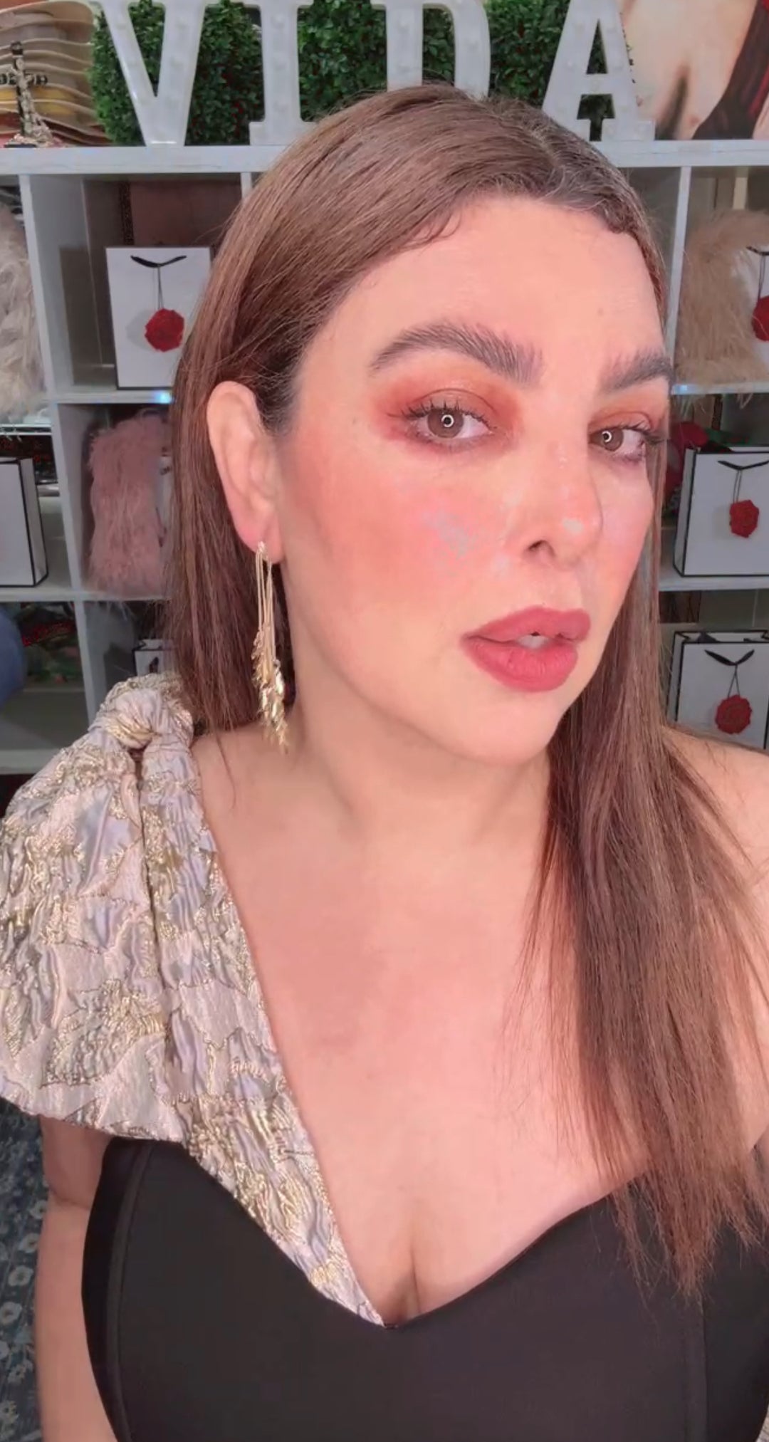 Arete Dorado Cascada Petalos (#104)