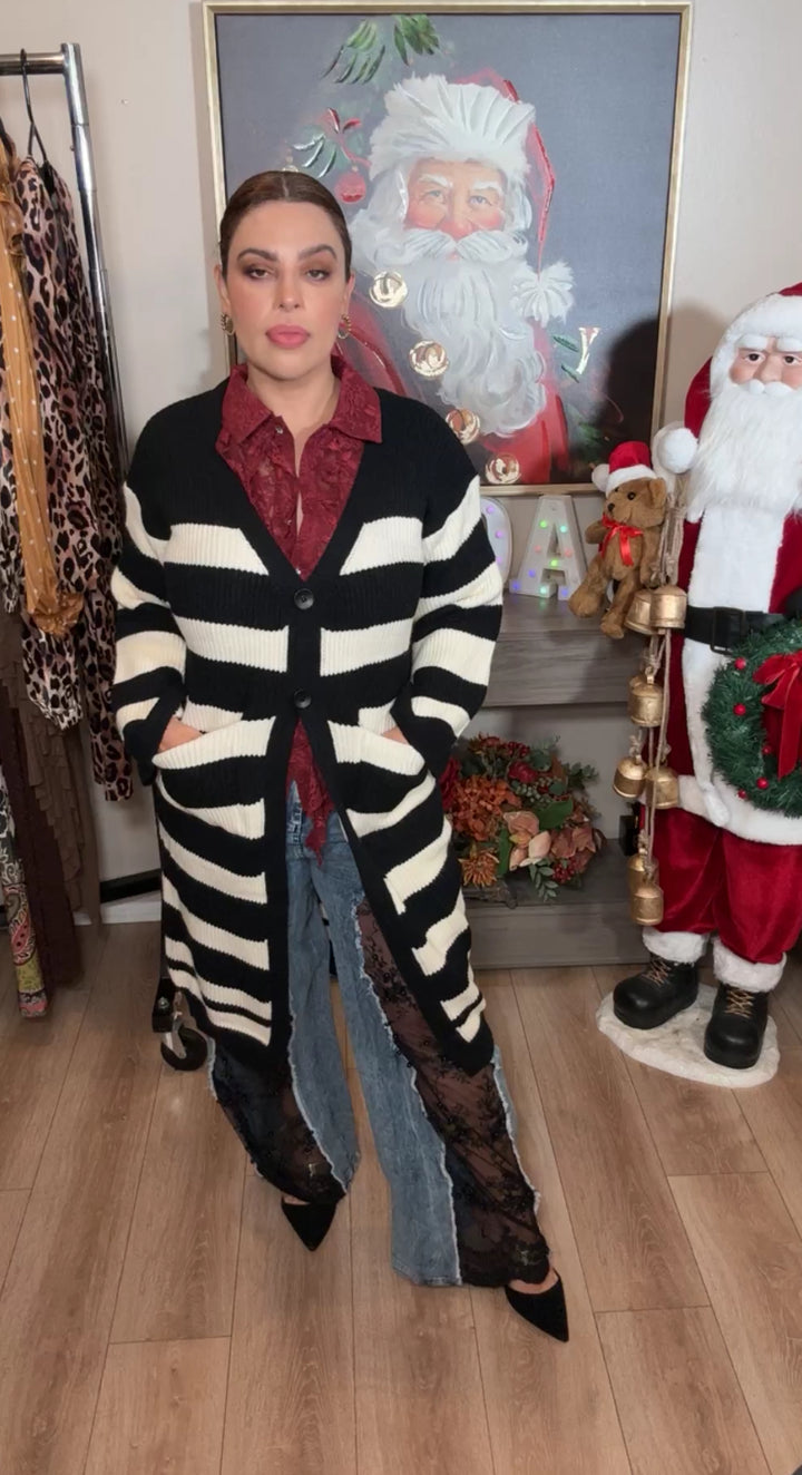 Sweater negro y blanco rallado duster (#121)