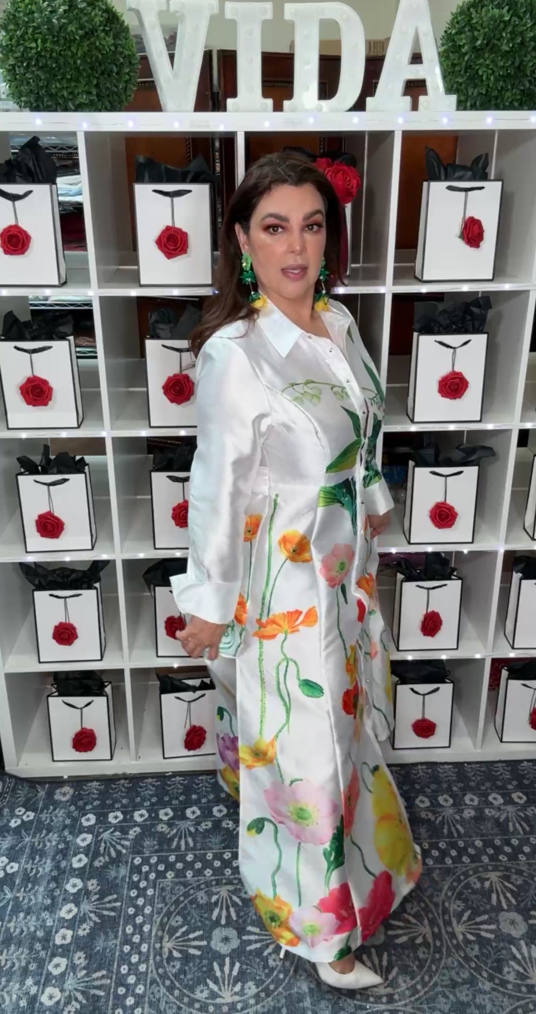 Vestido Latiste Blanco Flor Multi Satinado (#199)