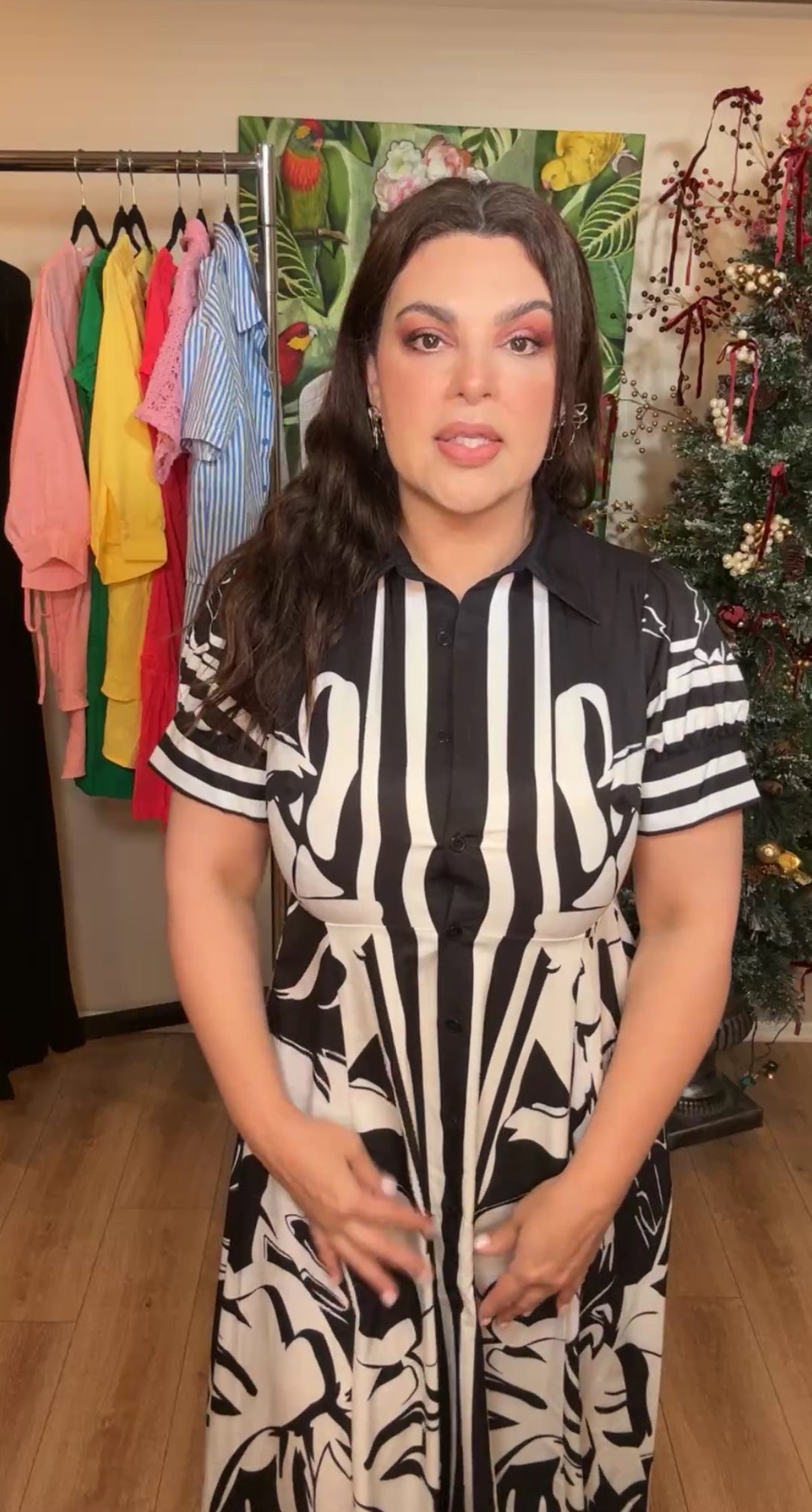Vestido Negro y Blanco Rayas y Flores Espalda Elastica Midi (#146)