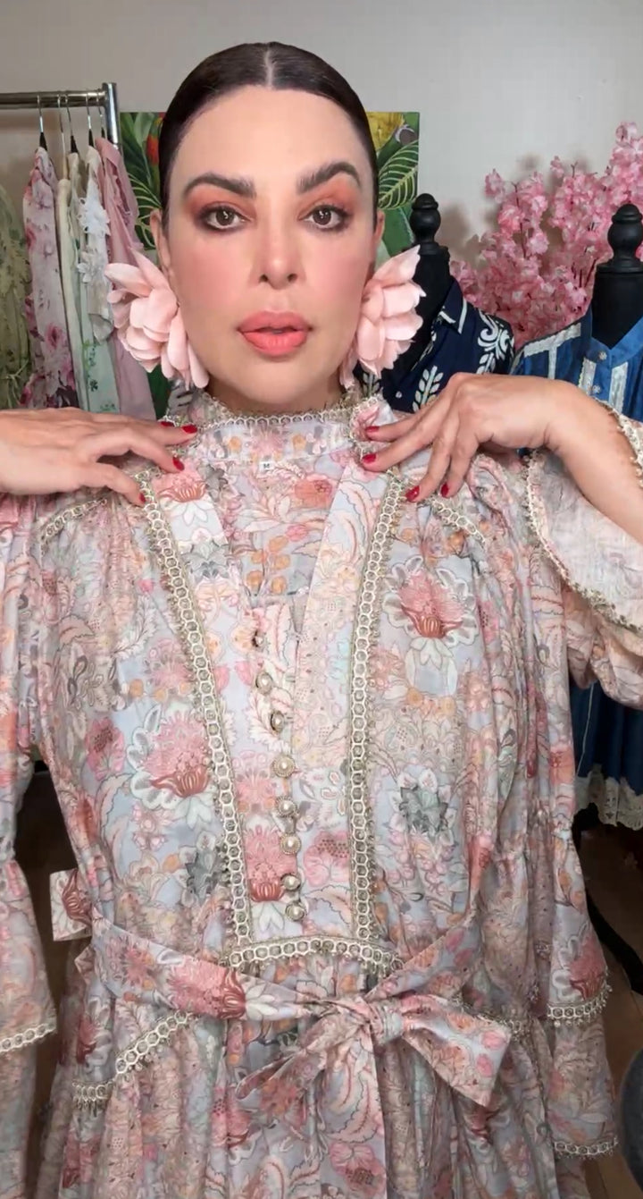 Vestido azul pálido victoriano manga volantes hilo oro midi (