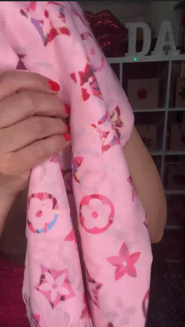 Shawl Rosa Barbe LV (#247)