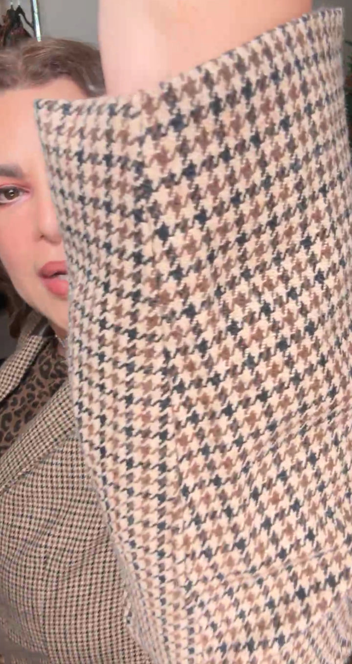 Blazer café multi tartán detalle piel (#100)