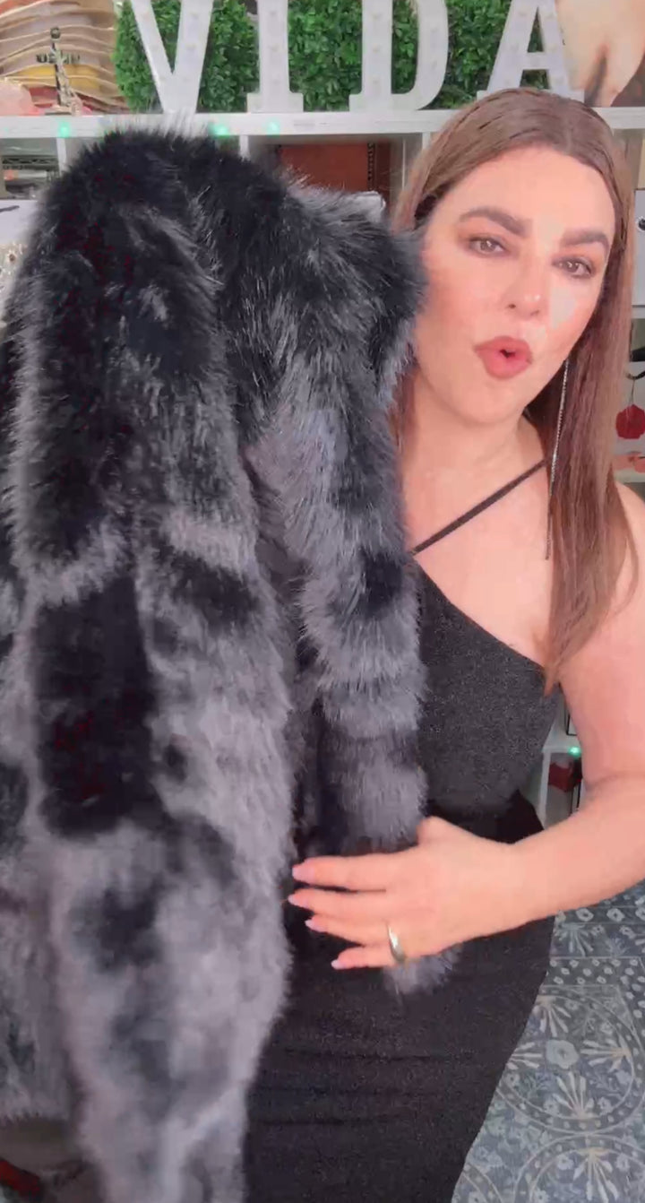 Abrigo Negro Furry Soft (#103)