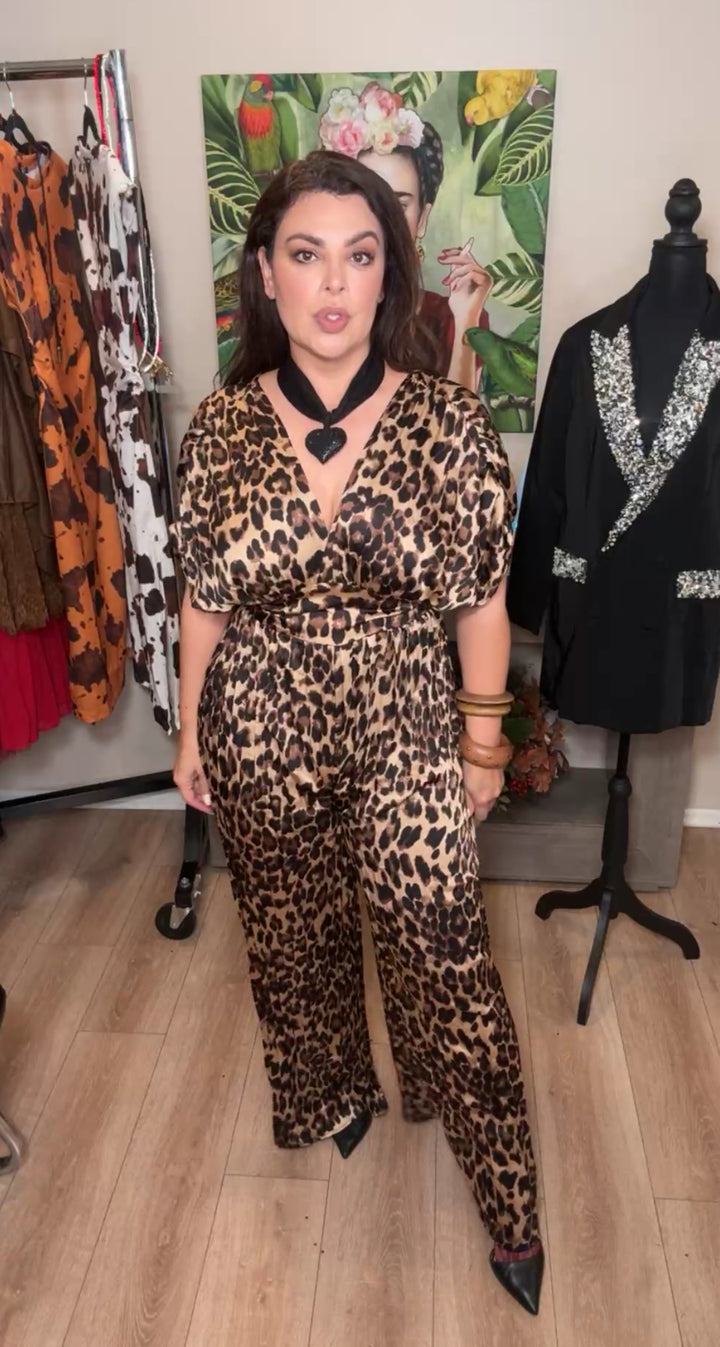 Enterizo Café Leopardo Satinado Plizado (#122)