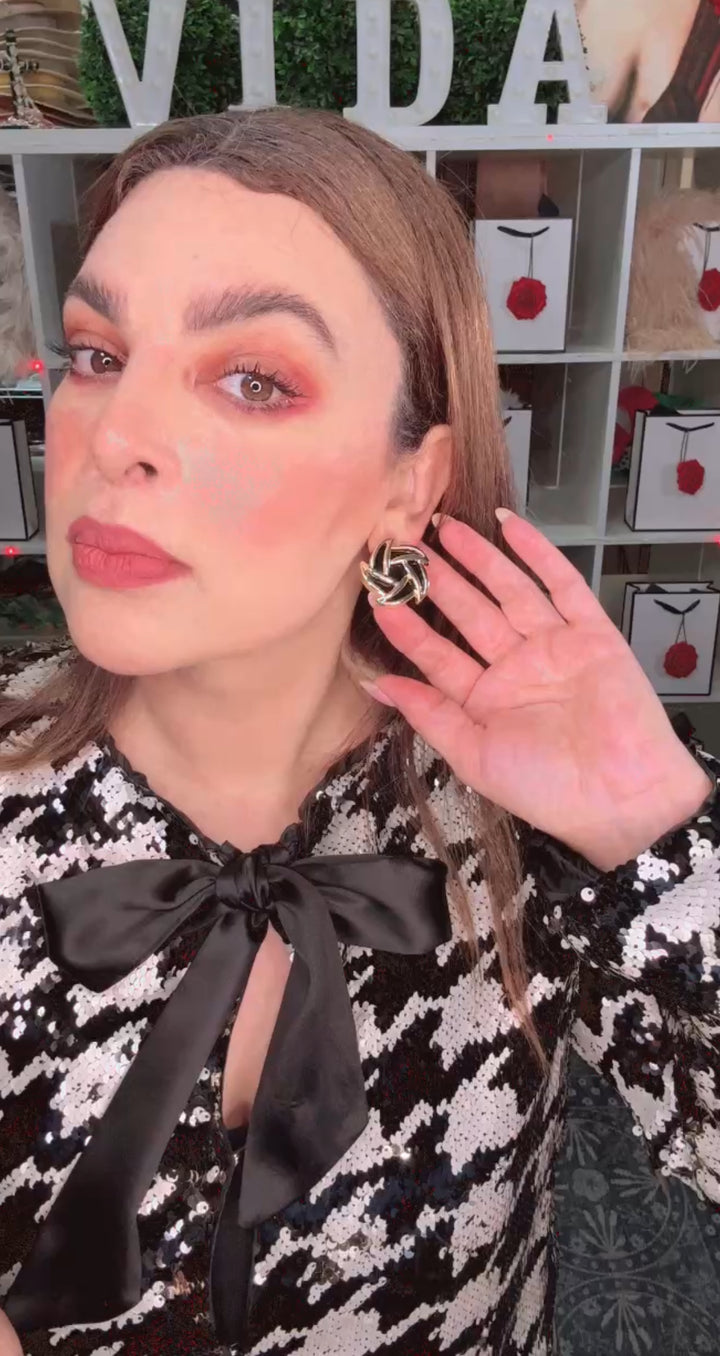 Arete Negro Boton (#107)