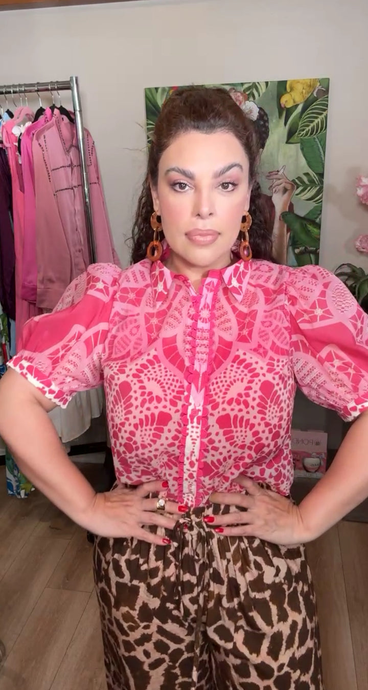 Camisa Rosa Dotted Diseño Vintage Con Fondo (#106)