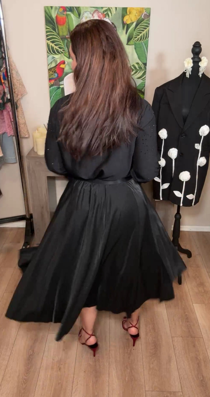 Falda Negra Shiny Circular Midi Cintura Stretch (#120)