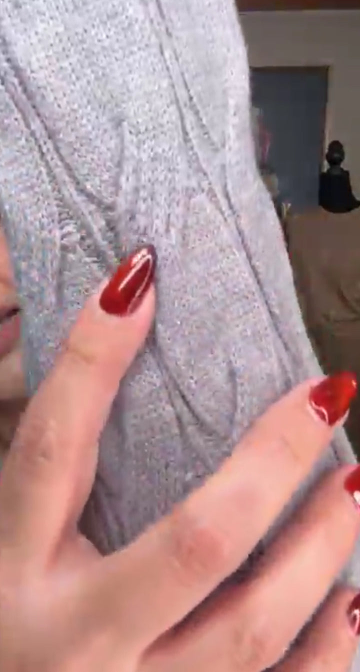 Sweater gris de lana estilo preppy tejido cable (#157)