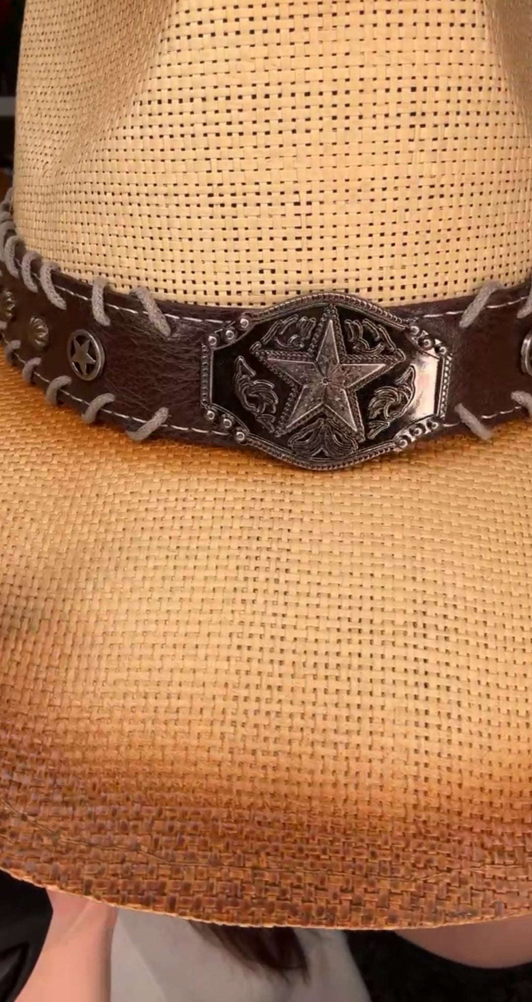 Sombrero camel y beige estrella tejana