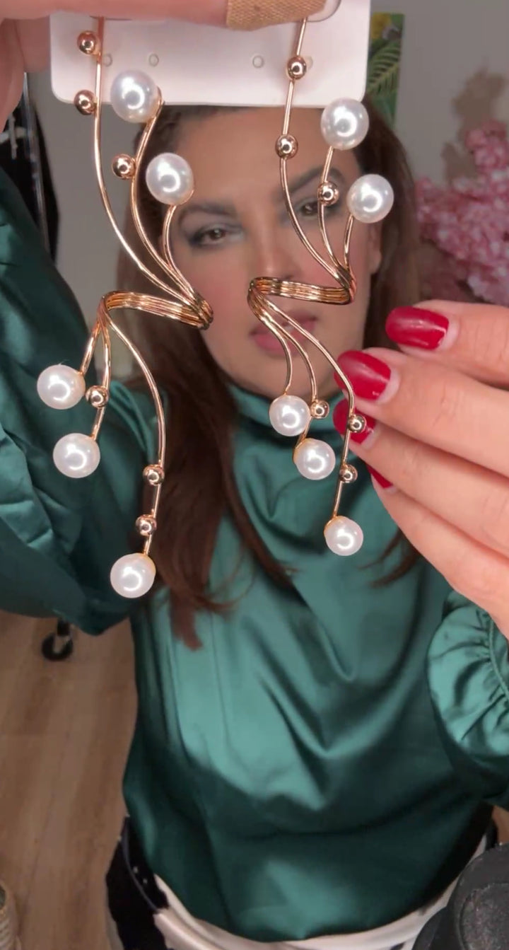 Arete dorado caída con perlas ilusión anillo