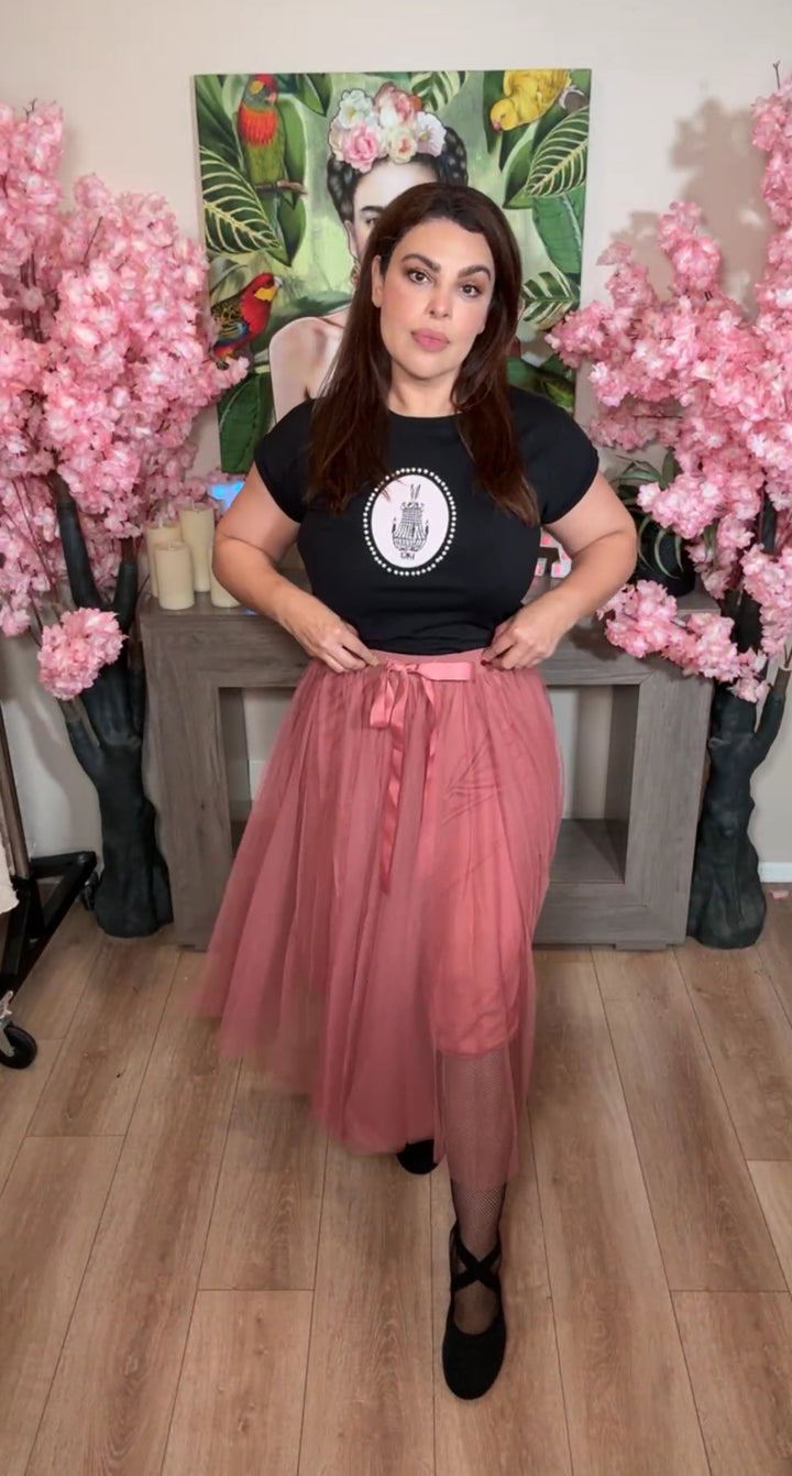 Set rosa antiguo y negro falda tulle ballet y blusa negro con perlas (#136)