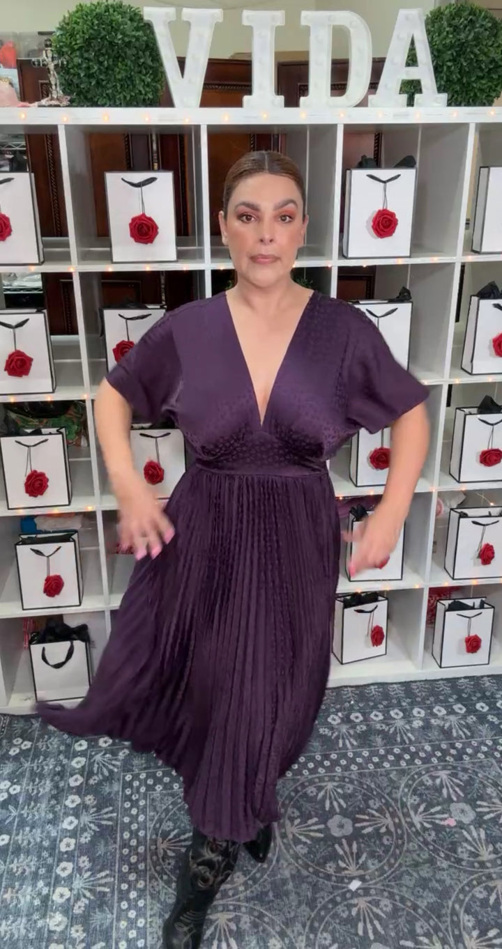 Vestido Morado Jaquard Satinado Plizado Espalda Elastica (#398)