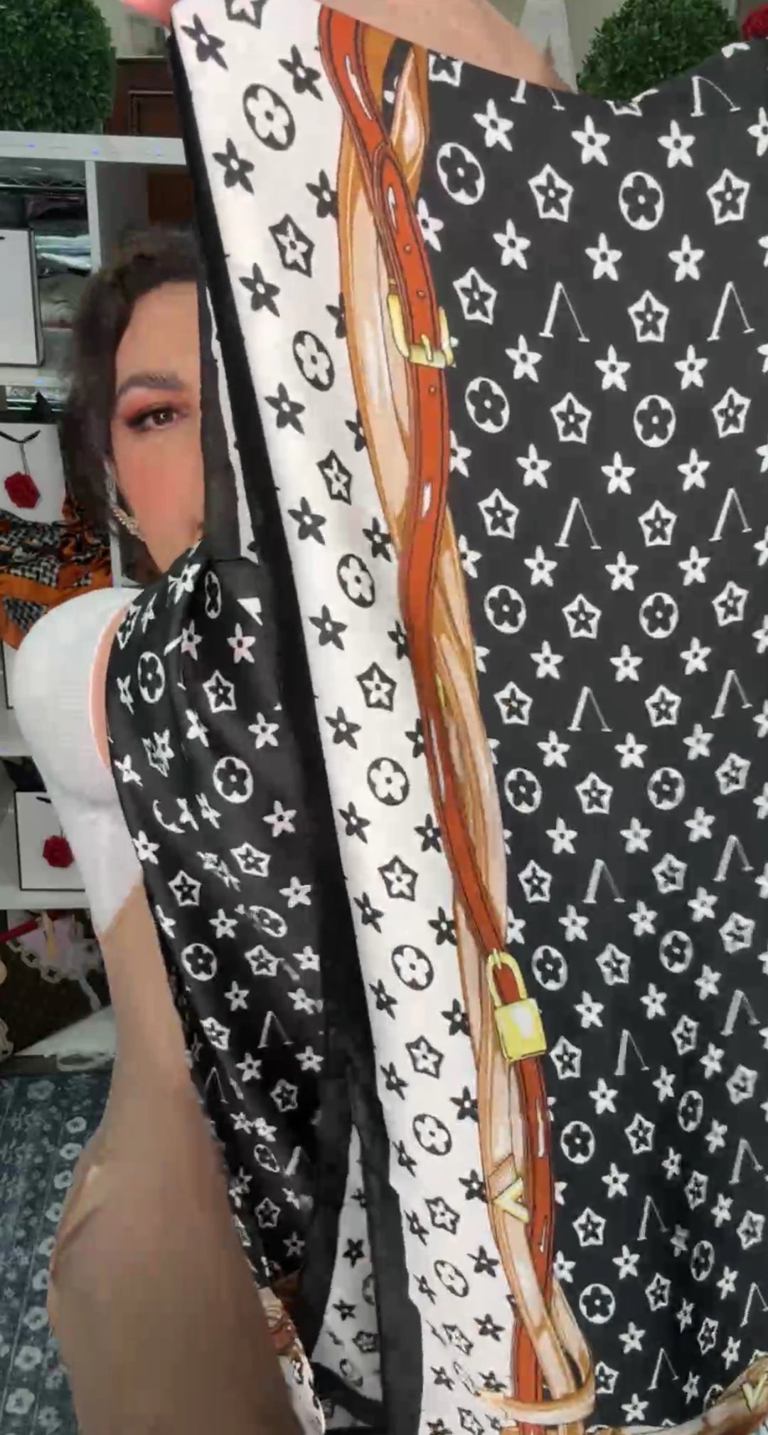 Blusa Negro y Marron LV Satinada Infinity (#112)