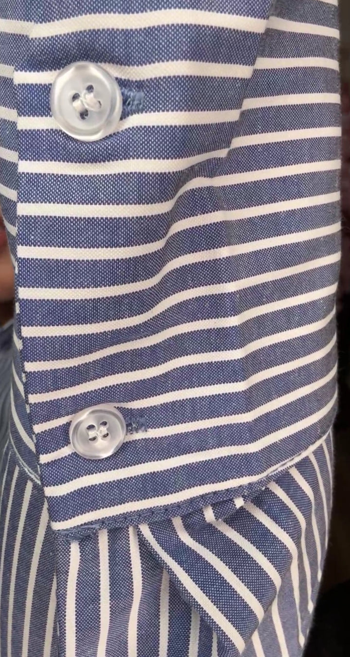Camisa azul y blanco rayada corte relax
