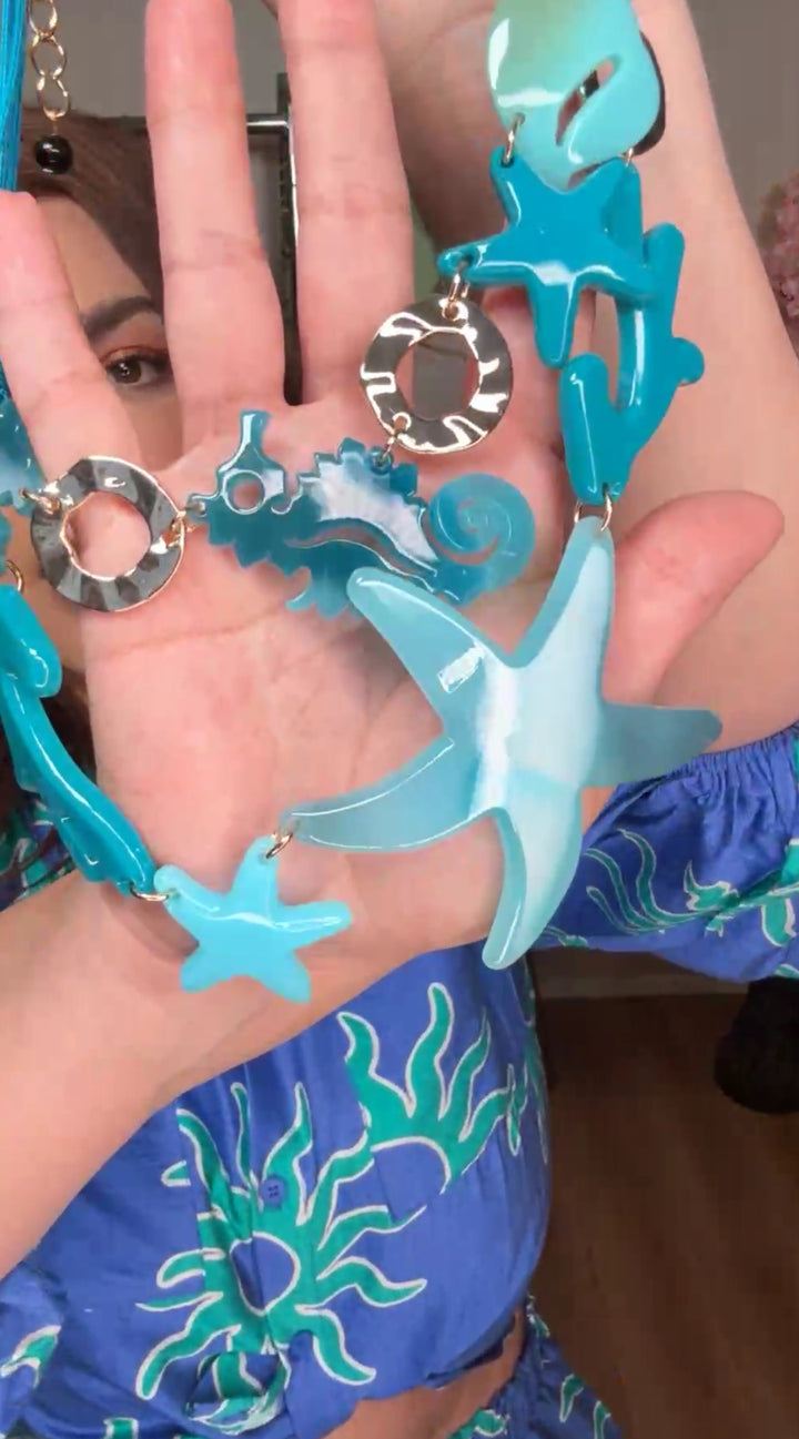 Collar Azul Y Dorado Caballo Y Estrella Mar (#150)