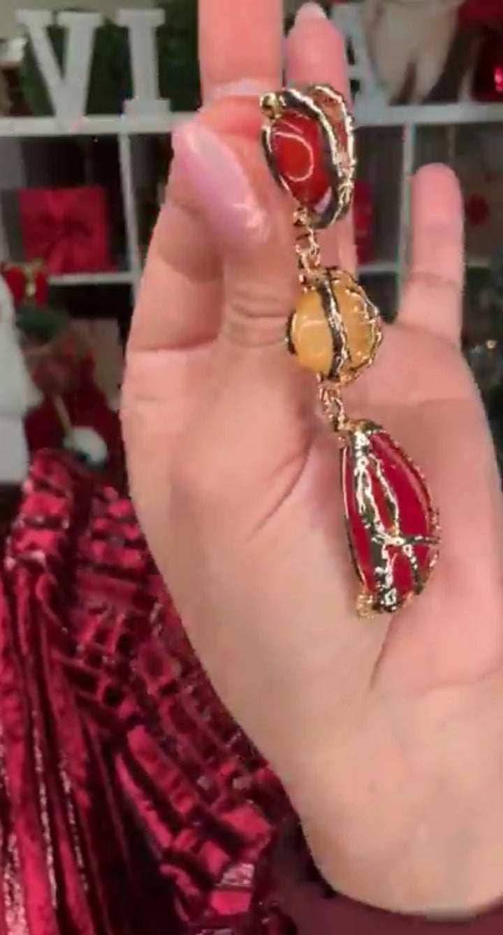 Arete fuschia y dorado Piedra Encapsulada Lux (#110)