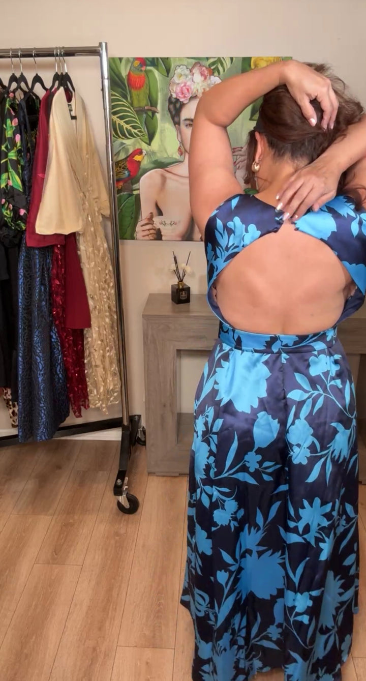 Vestido azul marino multi floral gala maxi espalda libre (#104)