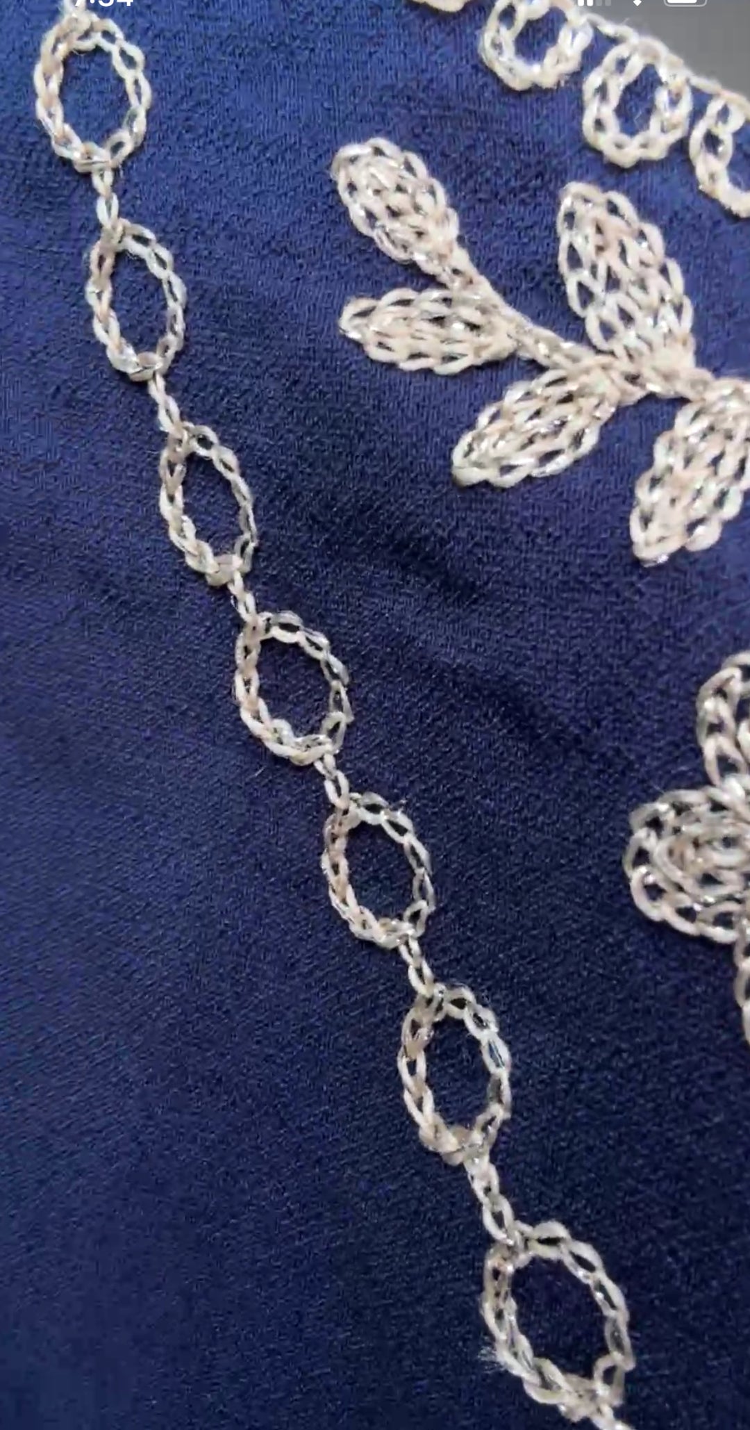 Vestido azul marino bordado oro corte túnica (#147)