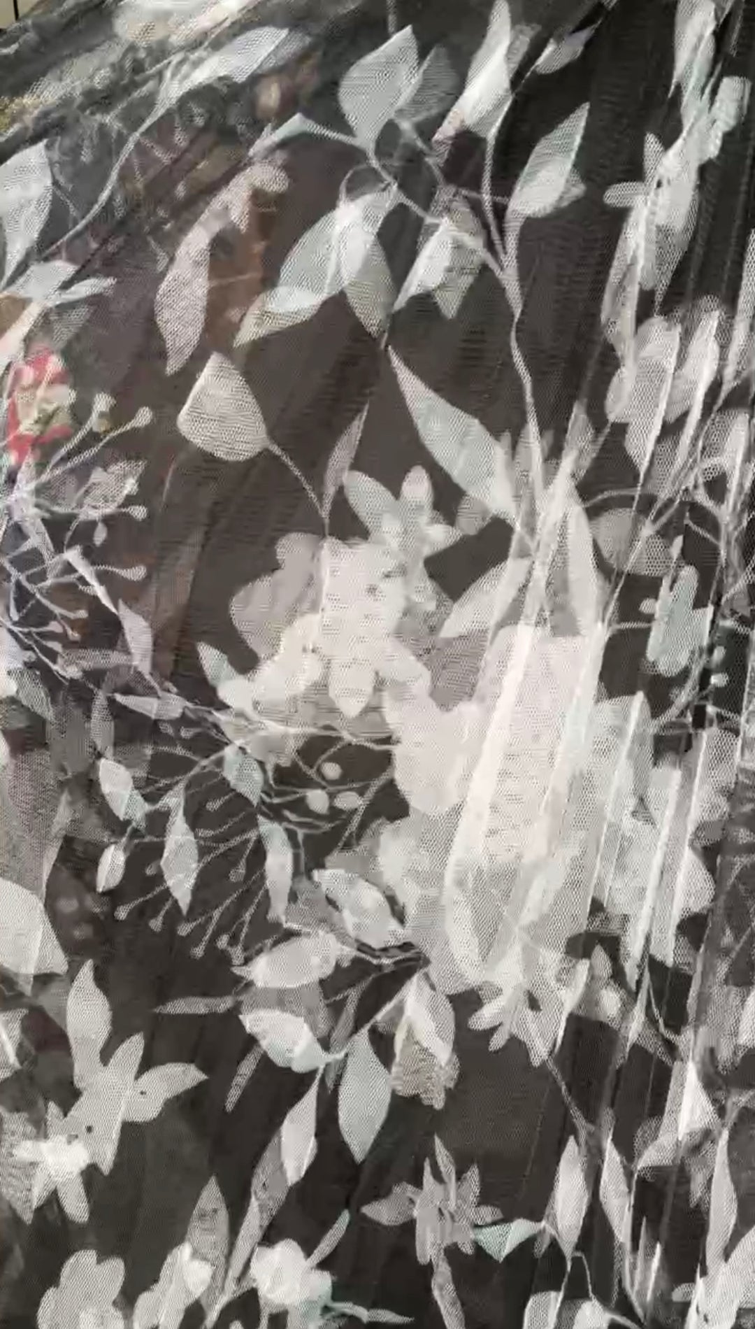 Falda Negro y Blanco Tulle Floral Cintura Stretch (#181)