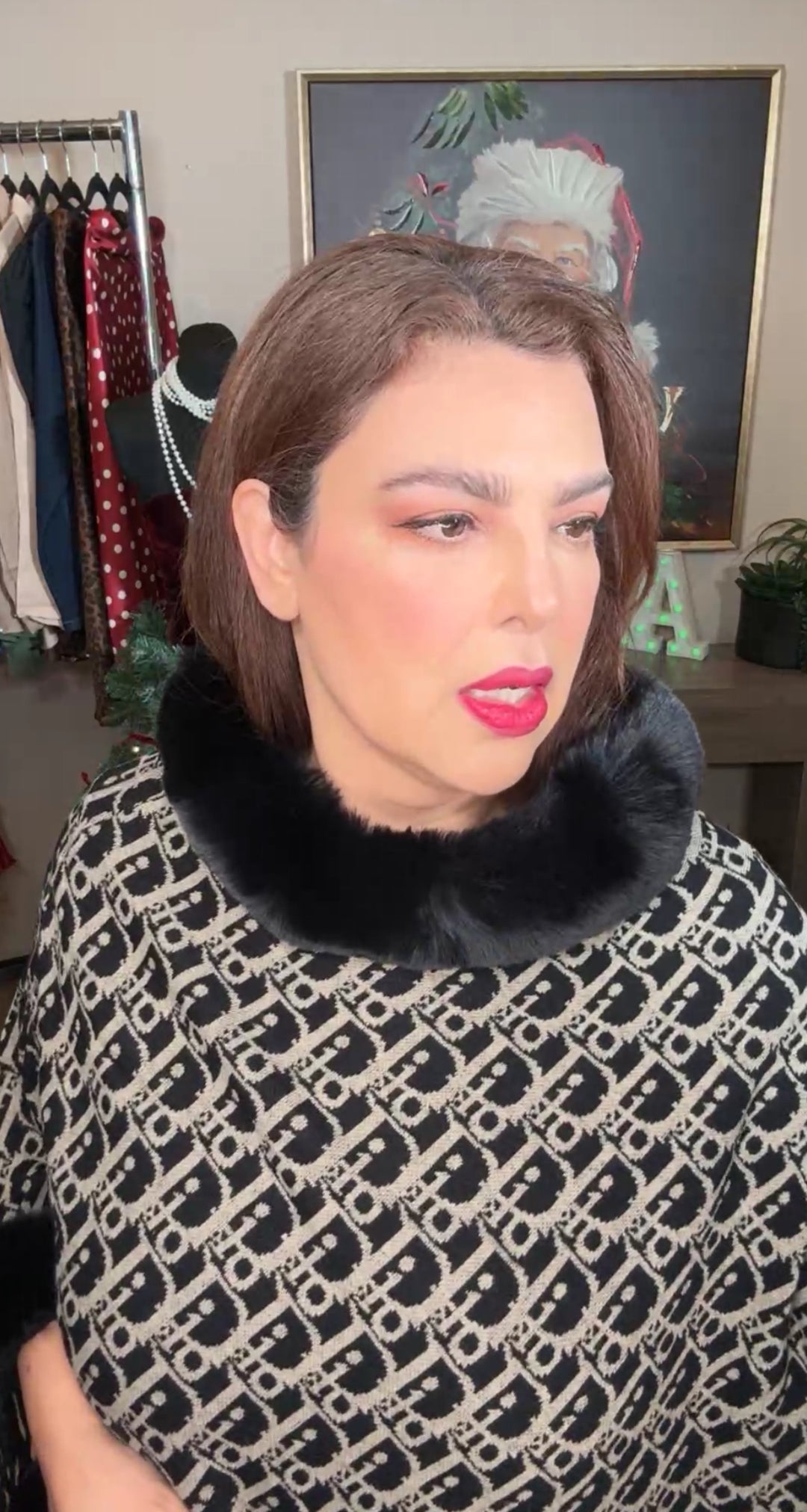 Poncho negro Dio fur (#123)