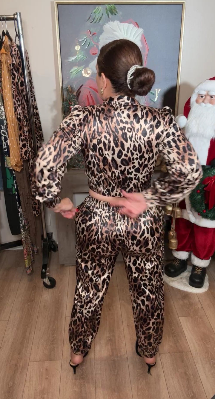 Set negro y mocha leopardo satinado chamarra y pants stretch (#119)