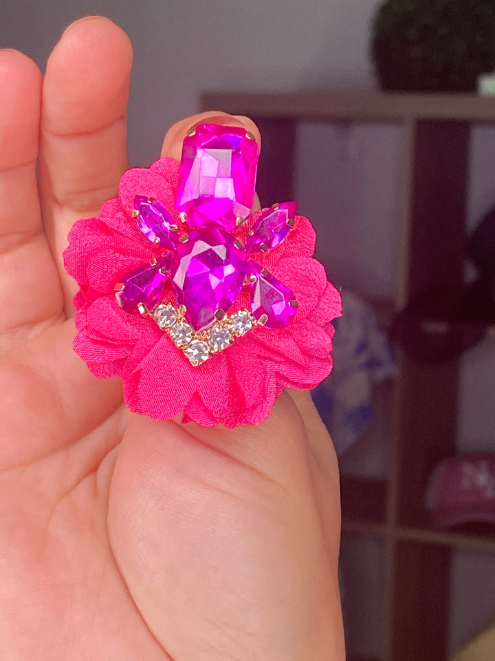 Arete Rosa Fuchsia Pedreria Flor Tela (#134)