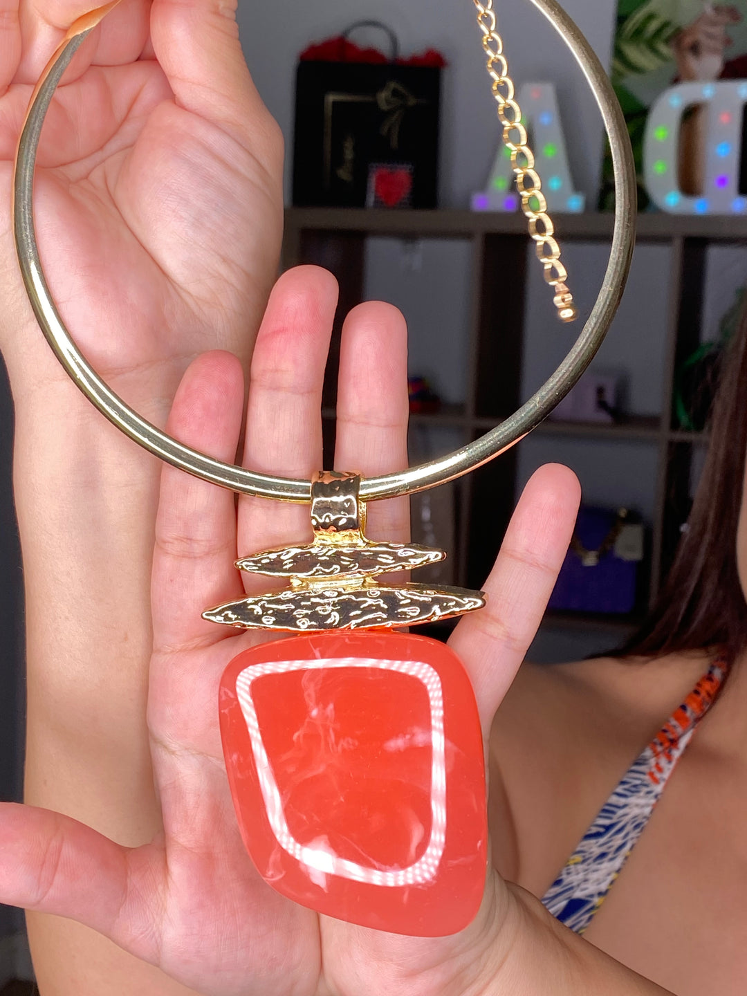 Collar Dorado Piedra Coral Set (#114)