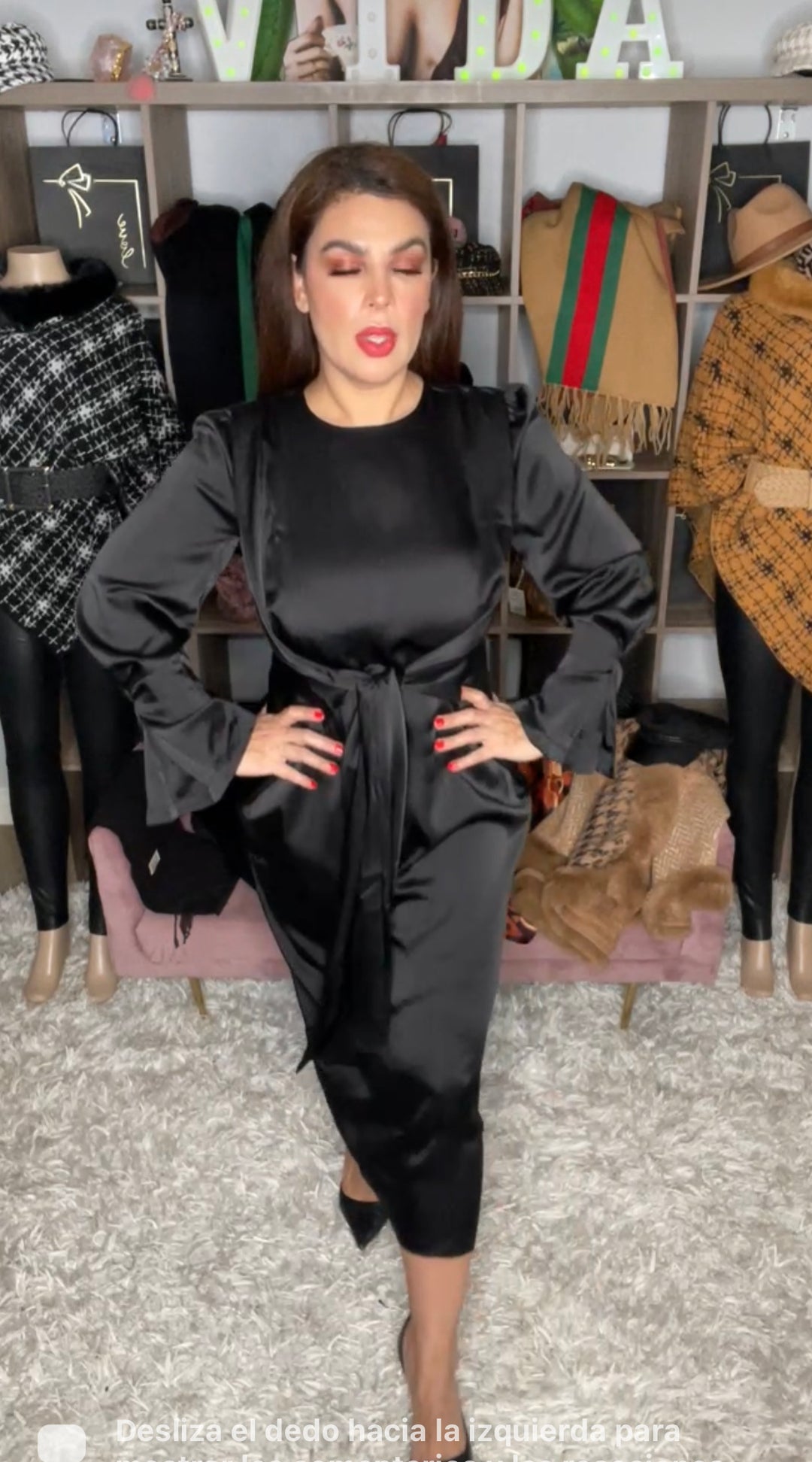 Vestido Negro Satinado Nudo Midi (#186)
