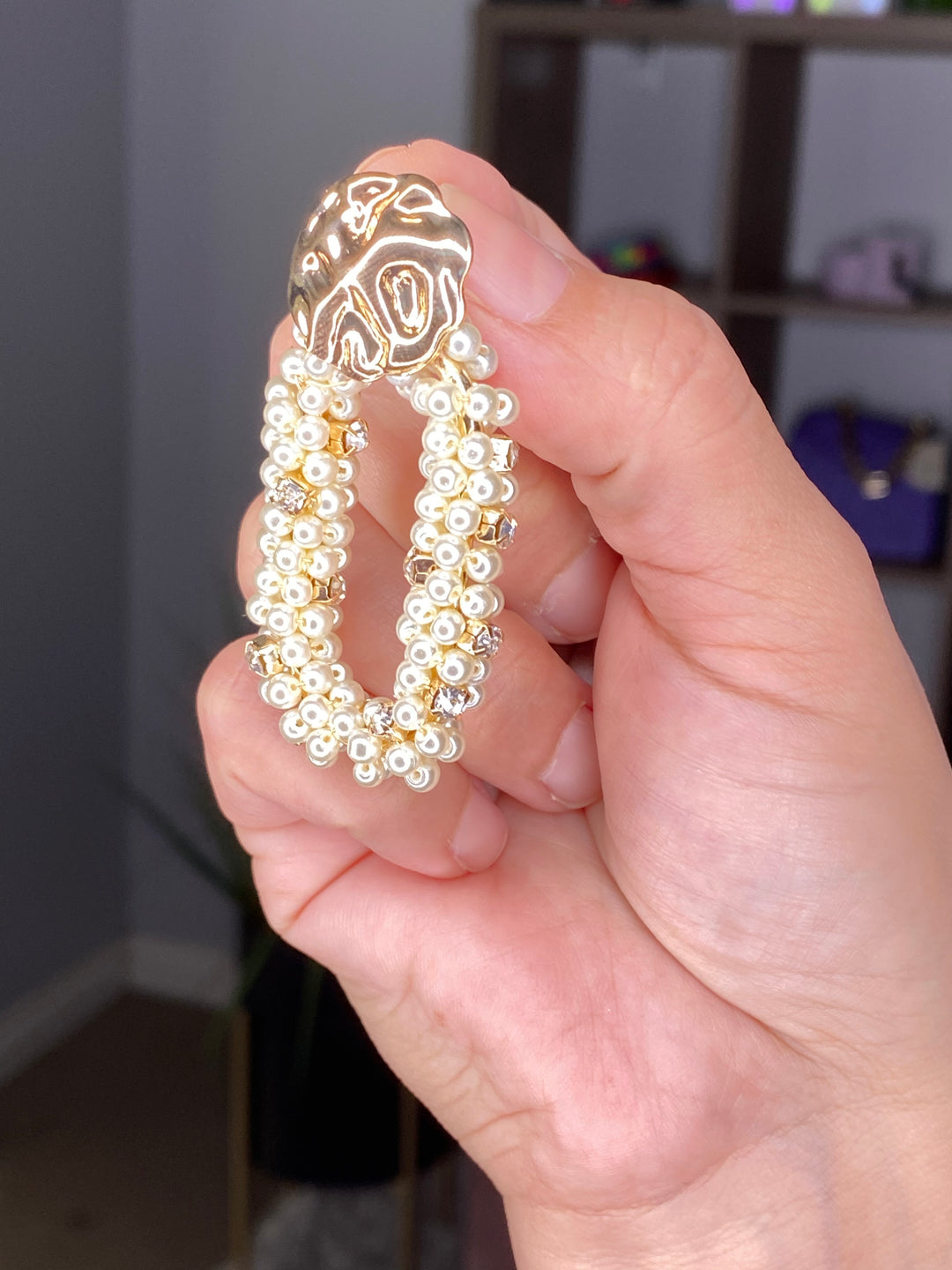 Arete Dorado Ovalado con Perlas (#119)