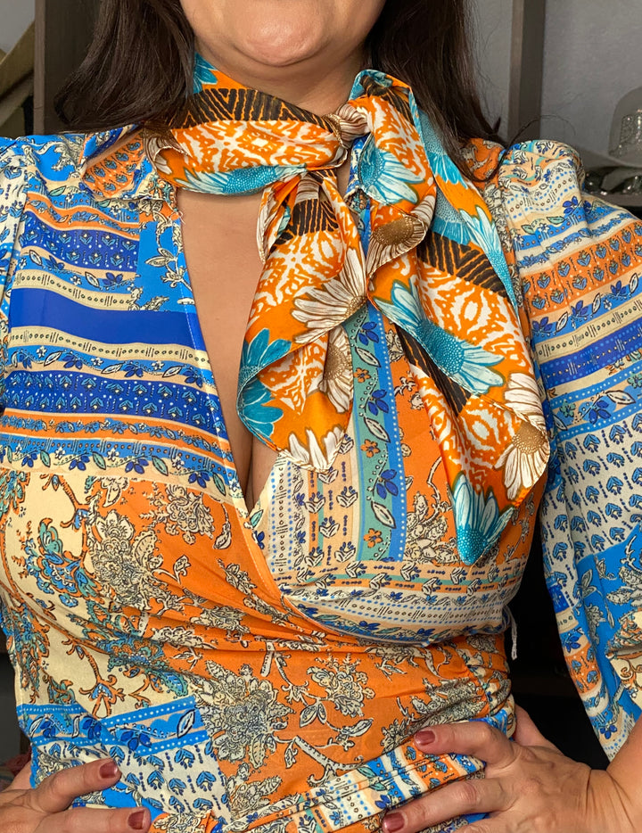 Mascada Naranja y Azul Floral (#351)