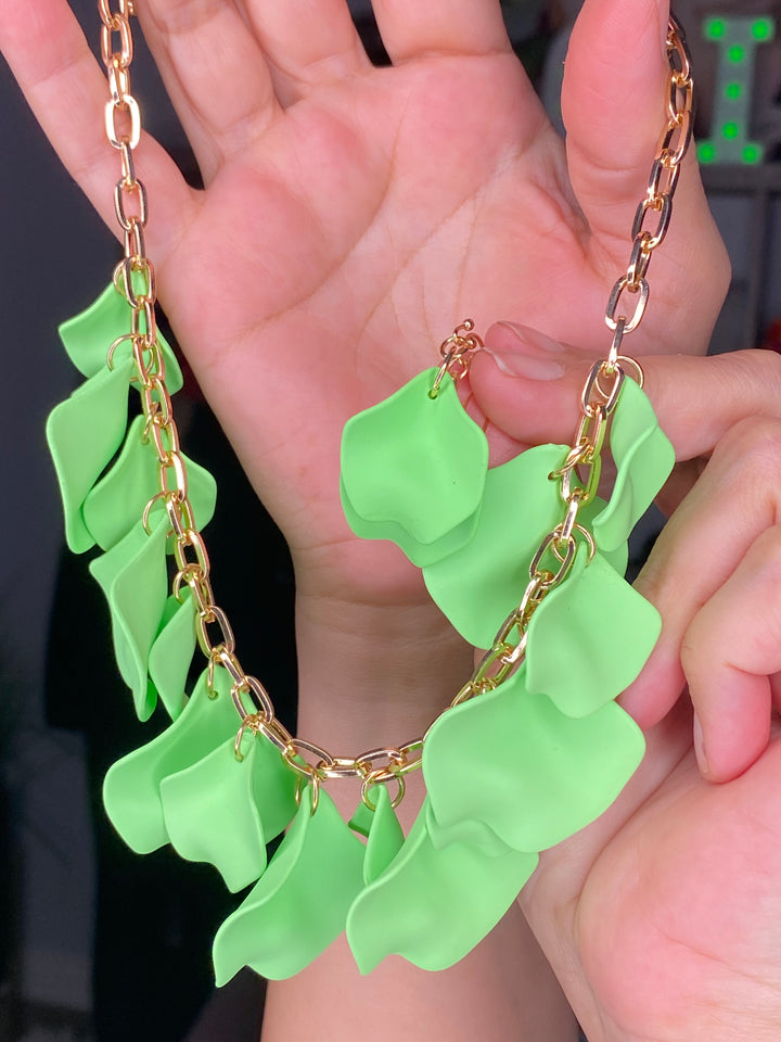 Collar Verde Lima y Dorado Petalos Set (#353)