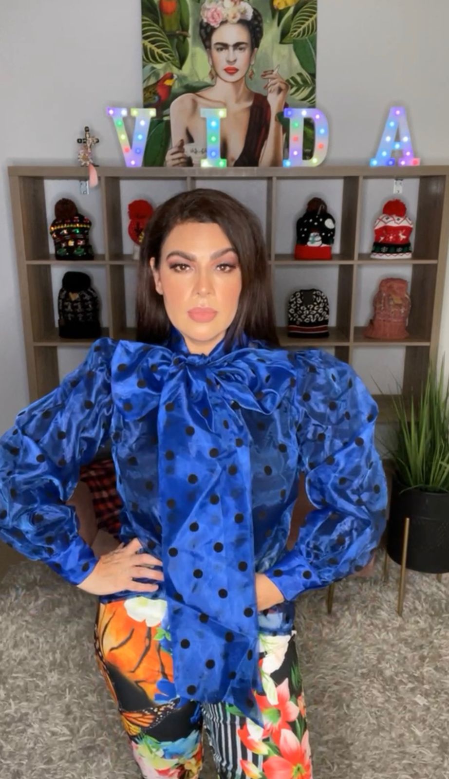 Blusa Azul Bolas Negras Moño (#128)