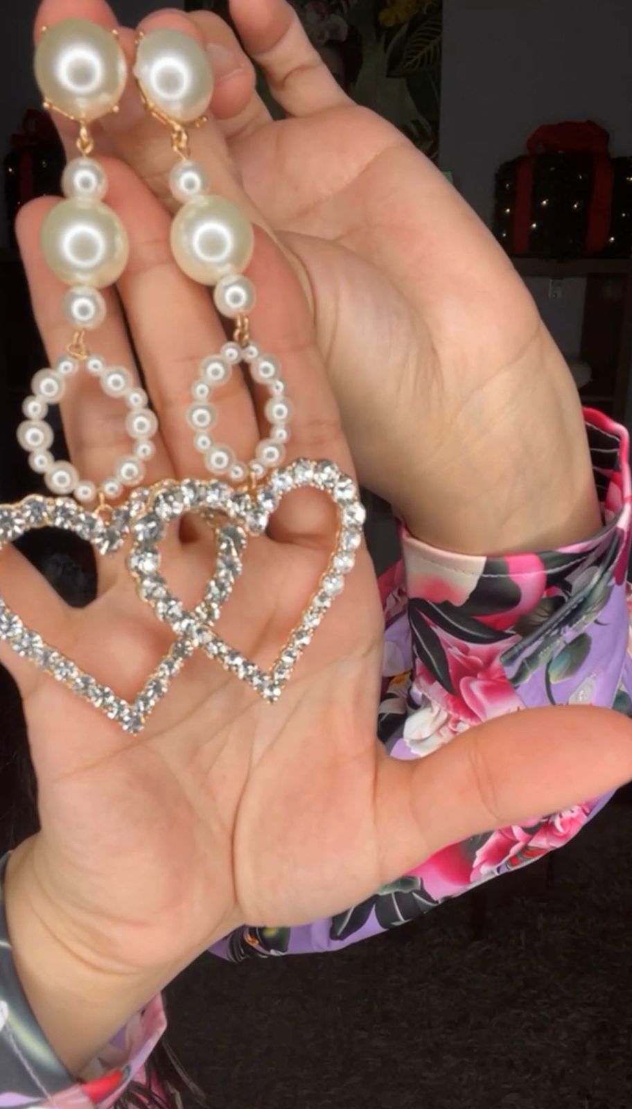 Arete Dorado Perlas con Corazon Colgante (#149)